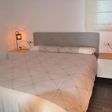 Bonito Apartamento Con Jardin Платжа-д'Ару Екстер'єр фото