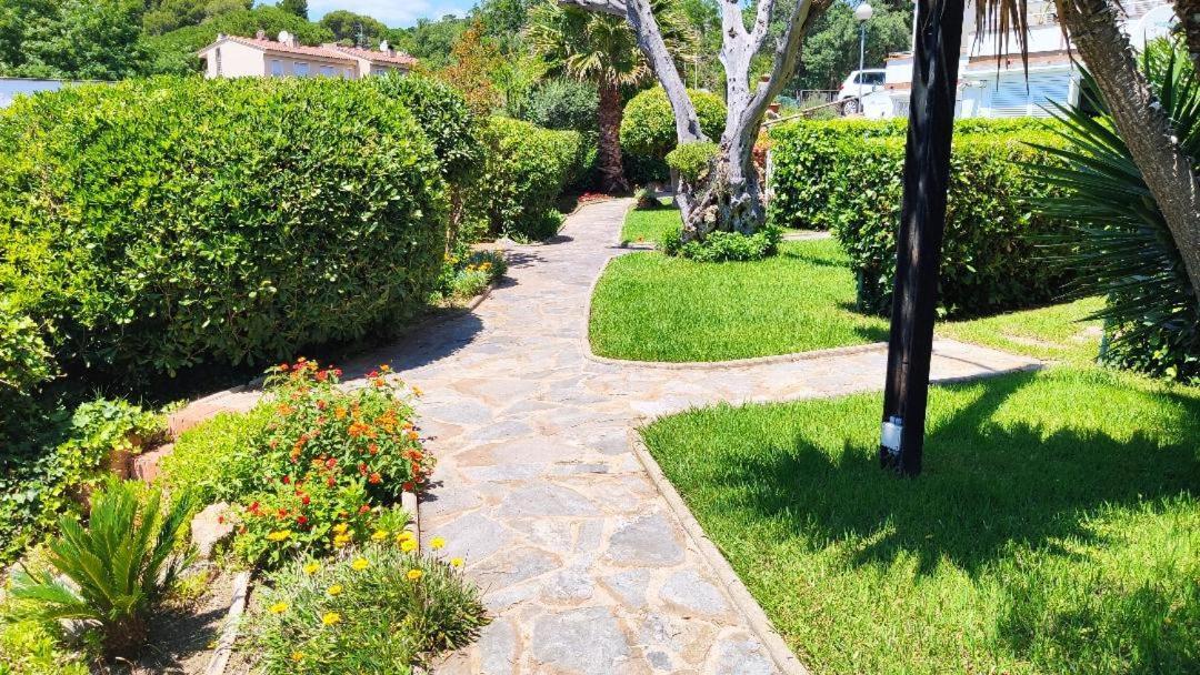 Bonito Apartamento Con Jardin Платжа-д'Ару Екстер'єр фото
